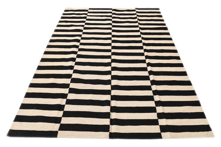 Detail image of 5' 8 x 8' Hand Woven Kilim Modern Wool Rug