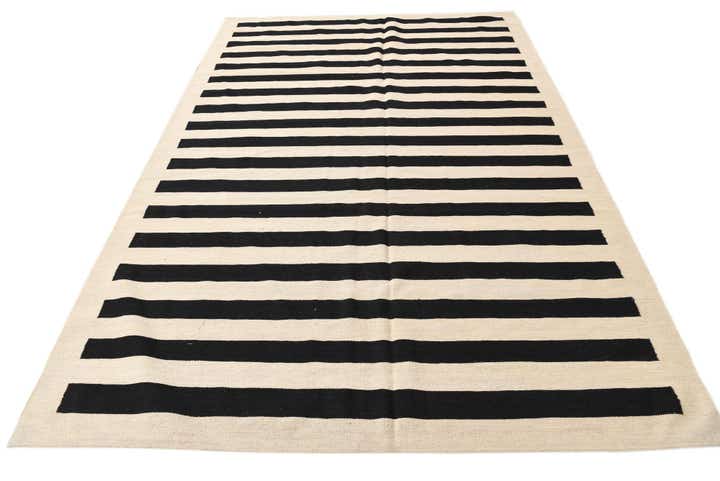 6' 7 x 9' 9 Hand Woven Kilim Modern Wool Rug