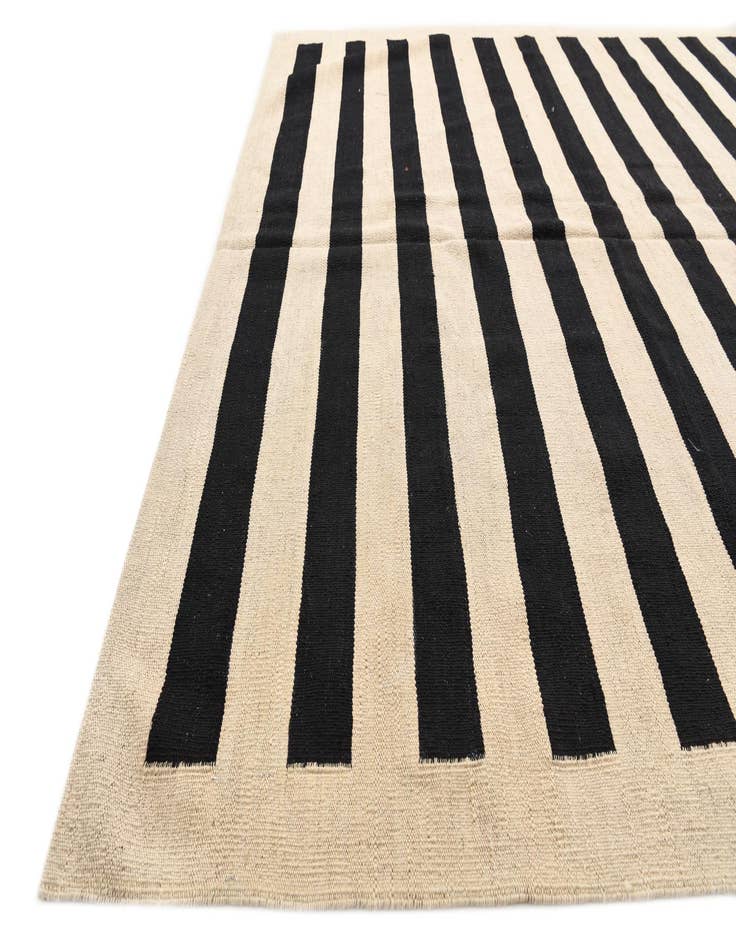 Detail image of 6' 7 x 9' 9  Hand Woven Kilim Modern Wool Rug