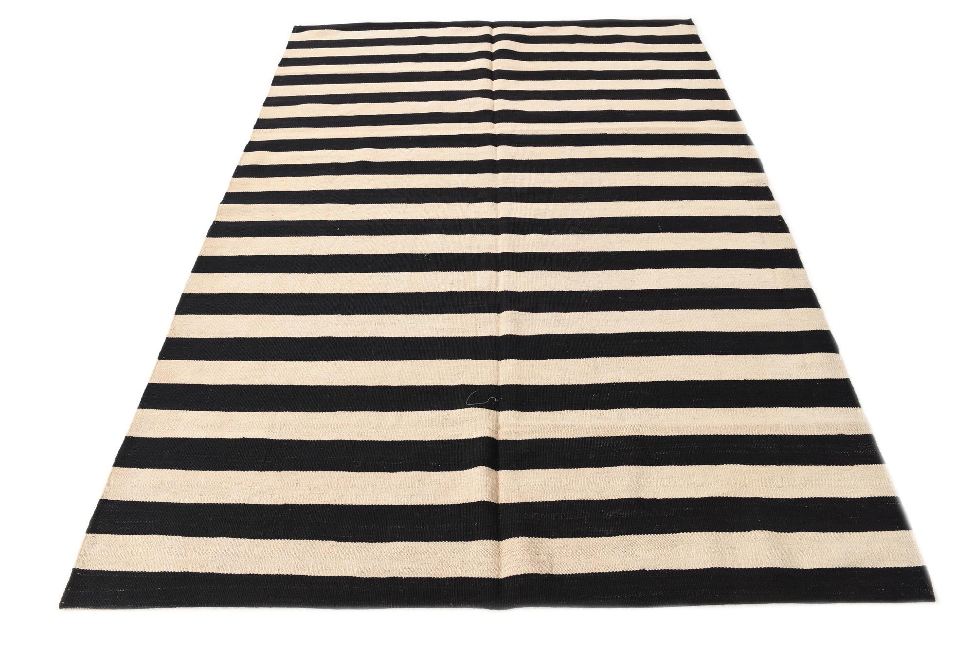 165cm x 240cm Hand Woven Kilim Modern Wool Rug