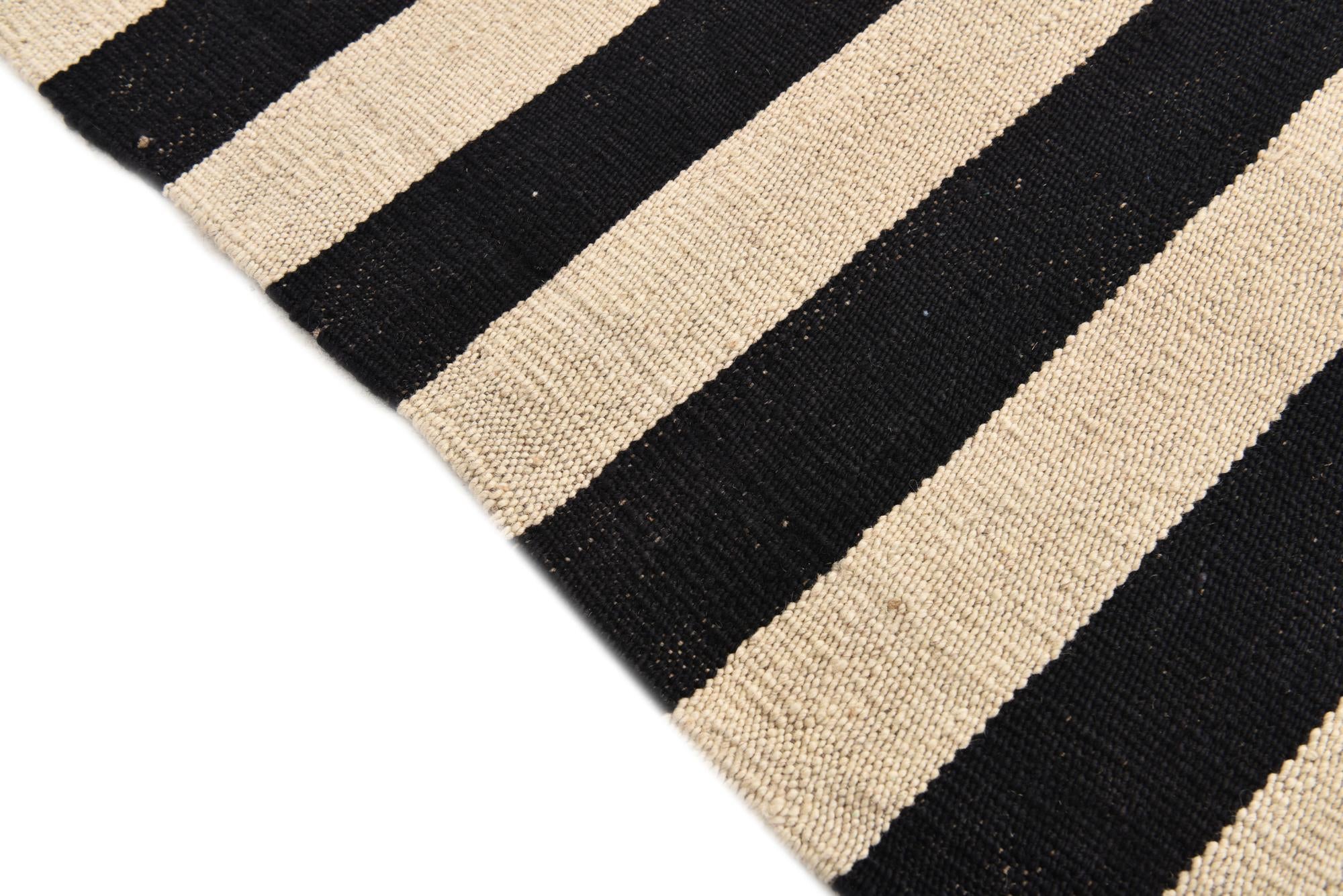 165cm x 240cm Hand Woven Kilim Modern Wool Rug