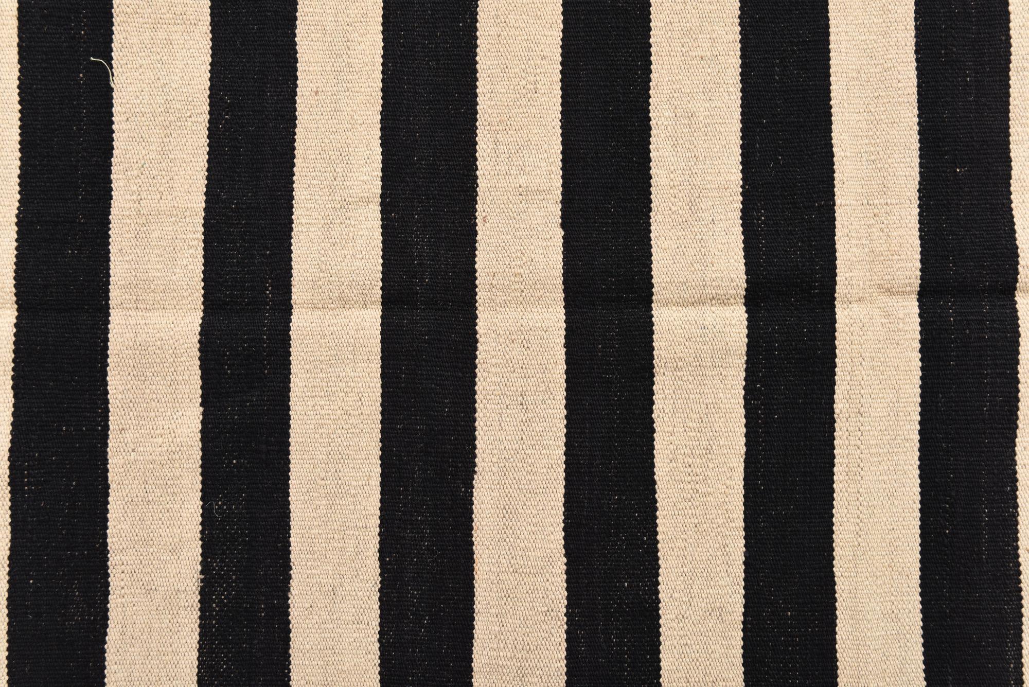 165cm x 240cm Hand Woven Kilim Modern Wool Rug