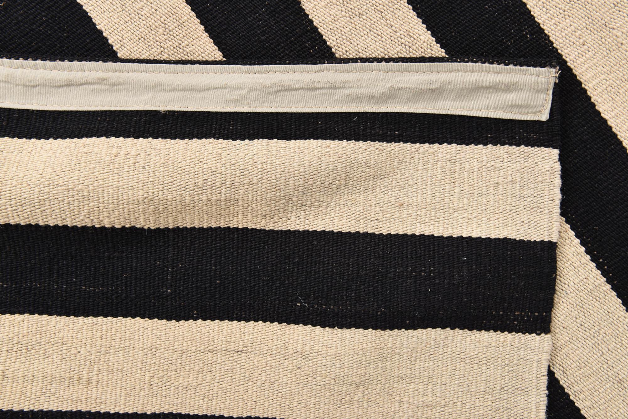 165cm x 240cm Hand Woven Kilim Modern Wool Rug