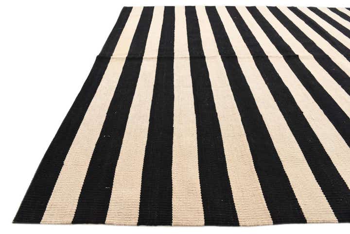 5' 7 x 8' 3 Hand Woven Kilim Modern Wool Rug