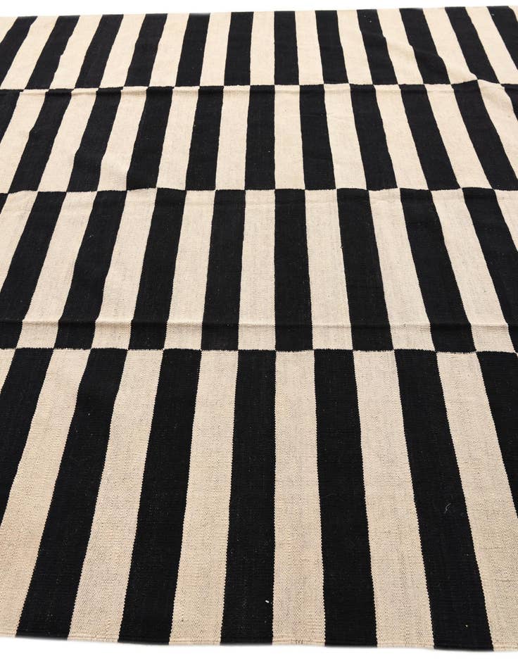 Detail image of 8' 3 x 9' 10  Hand Woven Kilim Modern Wool Rug