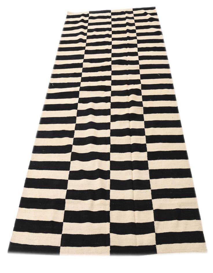 Detail image of  5' 7 x 8'  Hand Woven Kilim Modern Wool Rug