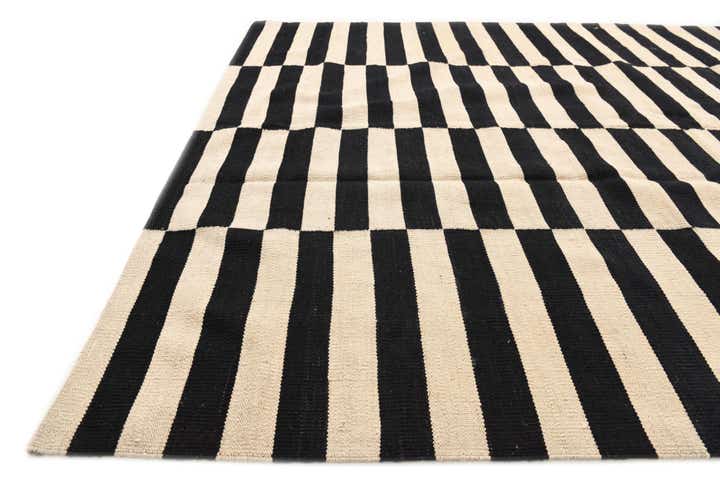 5' 7 x 8' Hand Woven Kilim Modern Wool Rug