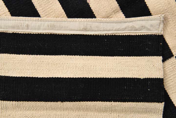 5' 7 x 8' Hand Woven Kilim Modern Wool Rug