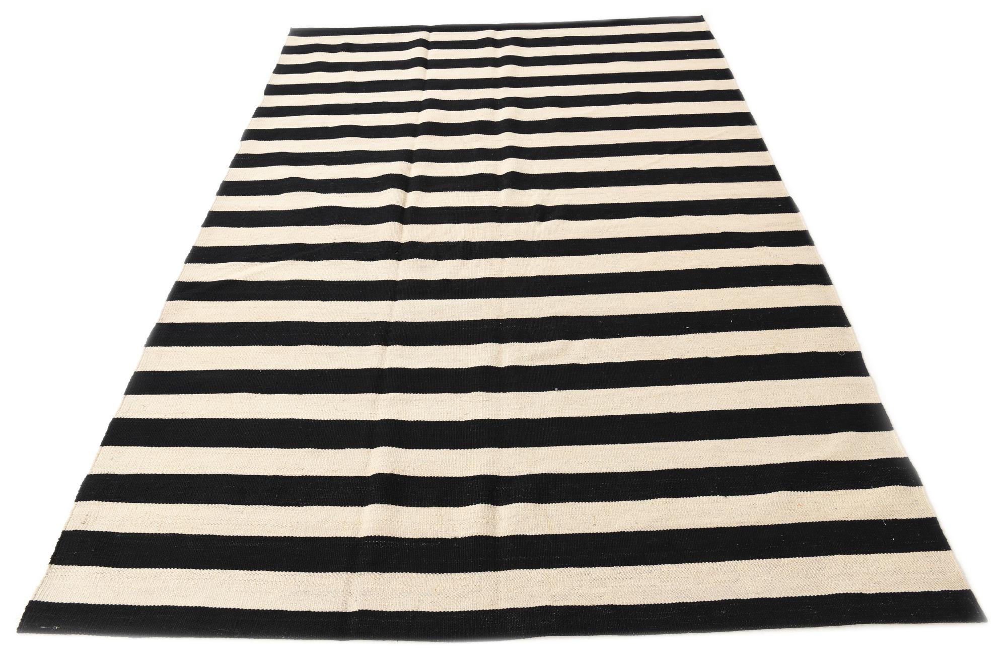 5' 6 x 8' 1 Hand Woven Kilim Modern Wool Rug