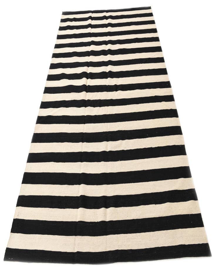 Detail image of 5' 6 x 8' 1  Hand Woven Kilim Modern Wool Rug