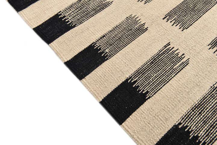 7' x 9' 4 Hand Woven Kilim Modern Wool Rug