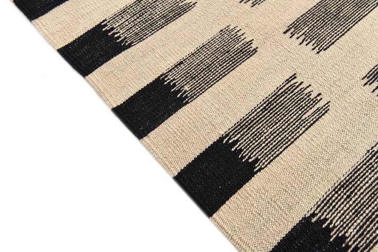 Detail image of 7' x 9' 4 Hand Woven Kilim Modern Wool Rug