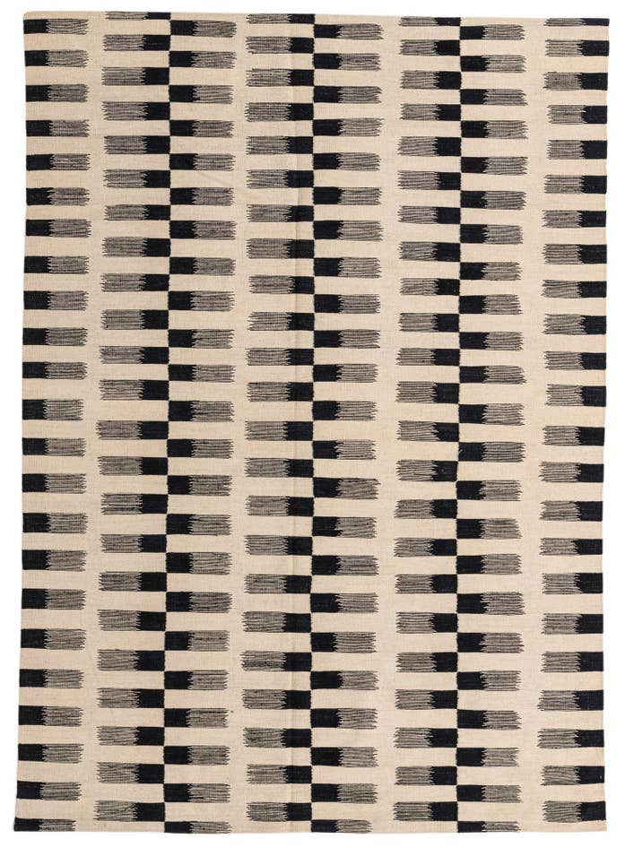 Detail image of 7' x 9' 4 Hand Woven Kilim Modern Wool Rug