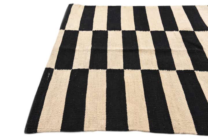 2' 6 x 3' 10 Hand Woven Kilim Modern Wool Rug