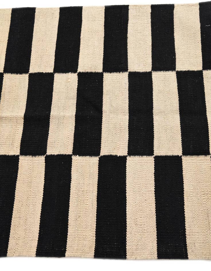 Detail image of 2' 6 x 3' 10 Hand Woven Kilim Modern Wool Rug