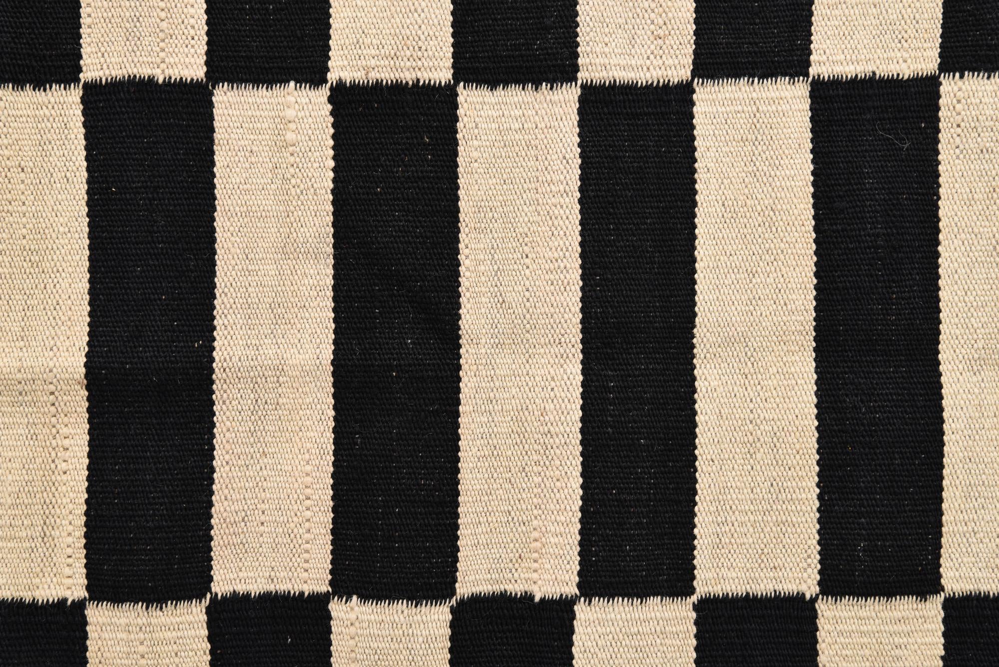 2' 6 x 3' 10 Hand Woven Kilim Modern Wool Rug