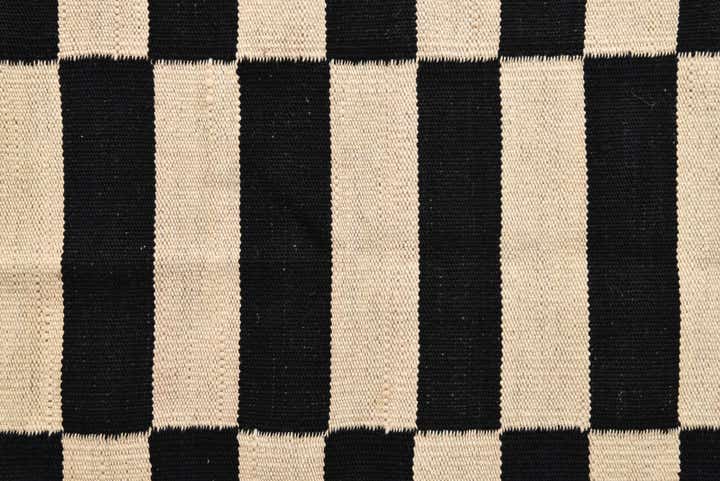 2' 6 x 3' 10 Hand Woven Kilim Modern Wool Rug