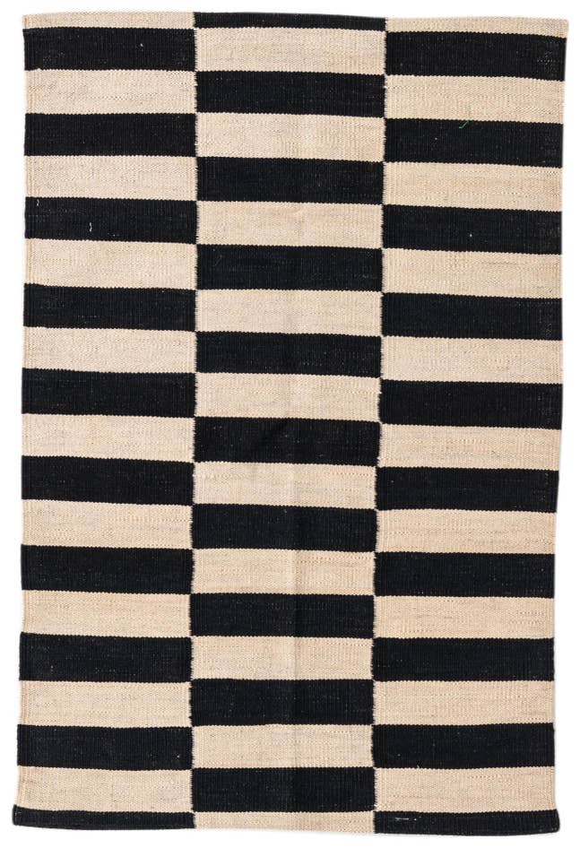Detail image of 2' 6 x 3' 10 Hand Woven Kilim Modern Wool Rug