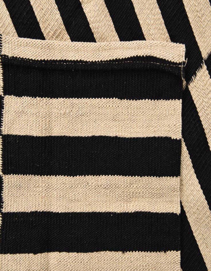 Detail image of 3' 4 x 4' 8  Hand Woven Kilim Modern Wool Rug