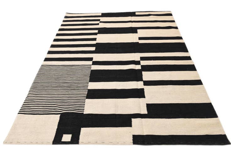 Detail image of 5' 8 x 7' 8 Hand Woven Kilim Modern Wool Rug