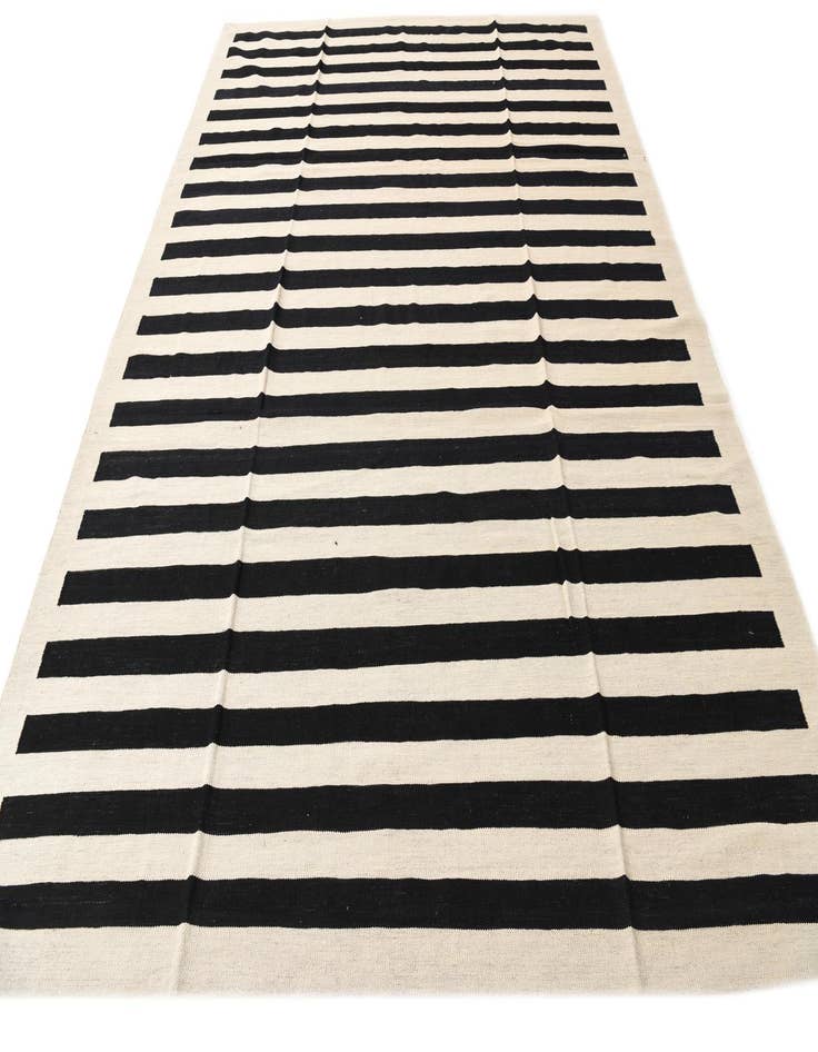 Detail image of 8' 5 x 11' 2  Hand Woven Kilim Modern Wool Rug