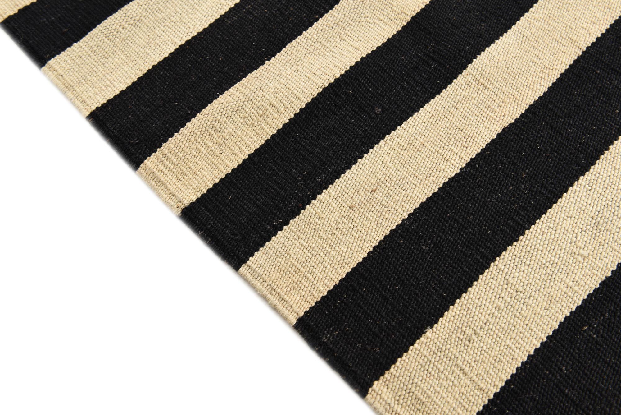 5' 8 x 7' 10 Hand Woven Kilim Modern Wool Rug