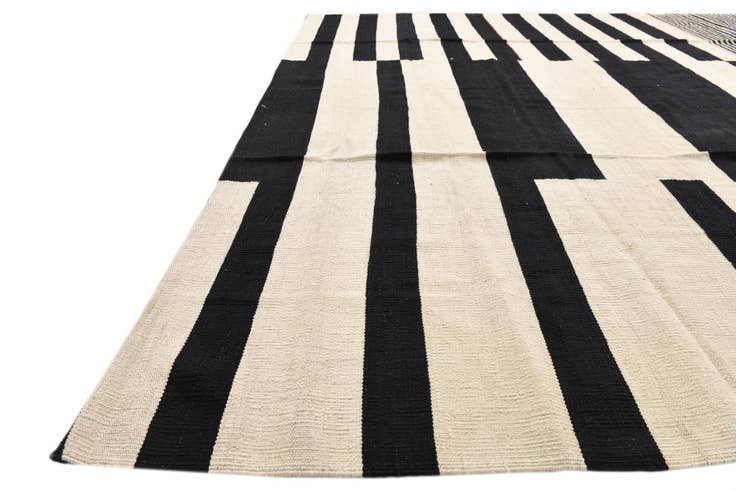 Detail image of 8' 3 x 9' 5 Hand Woven Kilim Modern Wool Rug