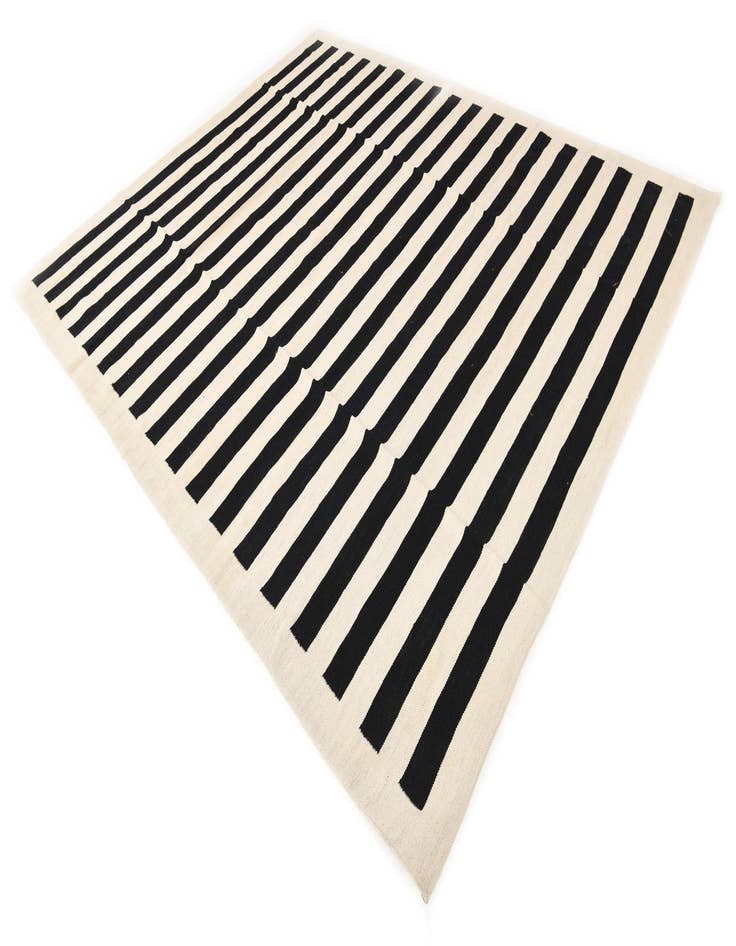 Detail image of 8' 3 x 9' 9  Hand Woven Kilim Modern Wool Rug