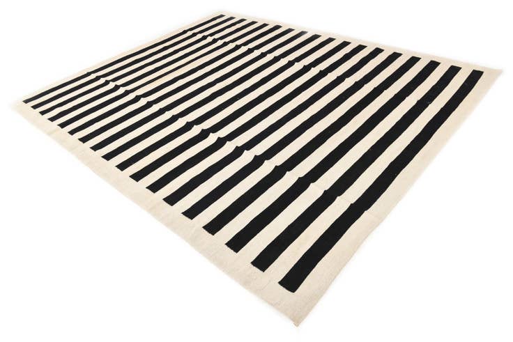 Detail image of 8' 3 x 9' 9 Hand Woven Kilim Modern Wool Rug