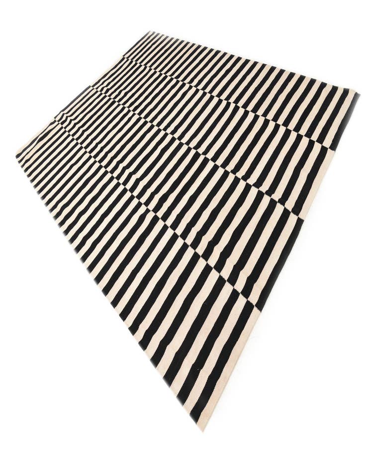 Detail image of 8' x 11' Hand Woven Kilim Modern Wool Rug