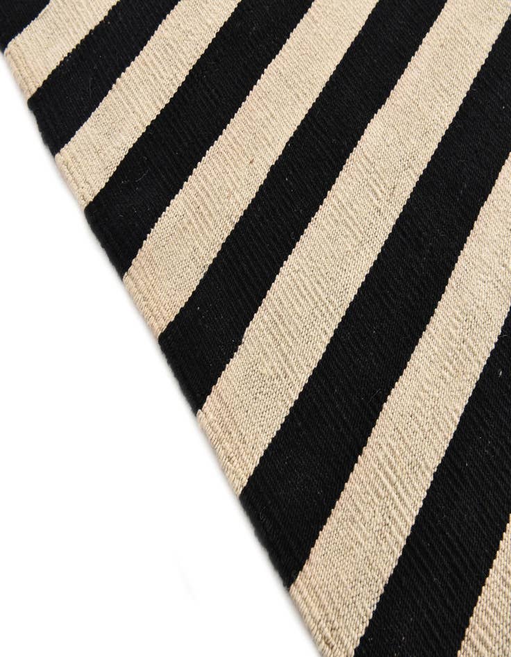 Detail image of 8' x 11'  Hand Woven Kilim Modern Wool Rug