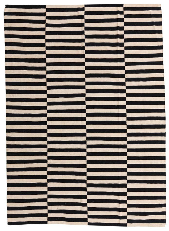 Detail image of 8' x 11' Hand Woven Kilim Modern Wool Rug
