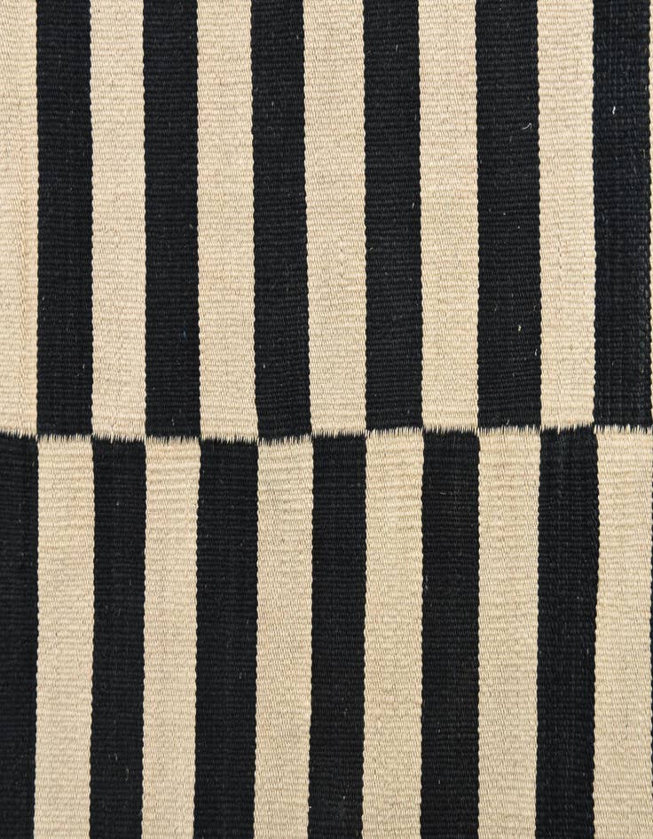 Detail image of 5' 4 x 7' 9  Hand Woven Kilim Modern Wool Rug