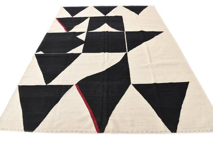 Detail image of 7' x 9' 6 Hand Woven Kilim Modern Wool Rug