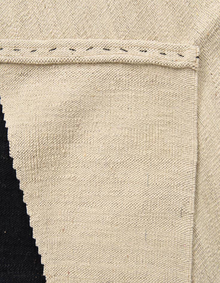 Detail image of 7' x 9' 6  Hand Woven Kilim Modern Wool Rug