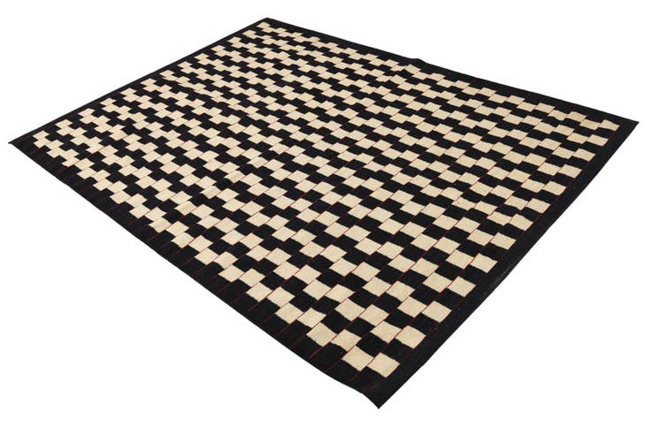 Detail image of 5' 9 x 7' 6 Hand Woven Kilim Modern Wool Rug