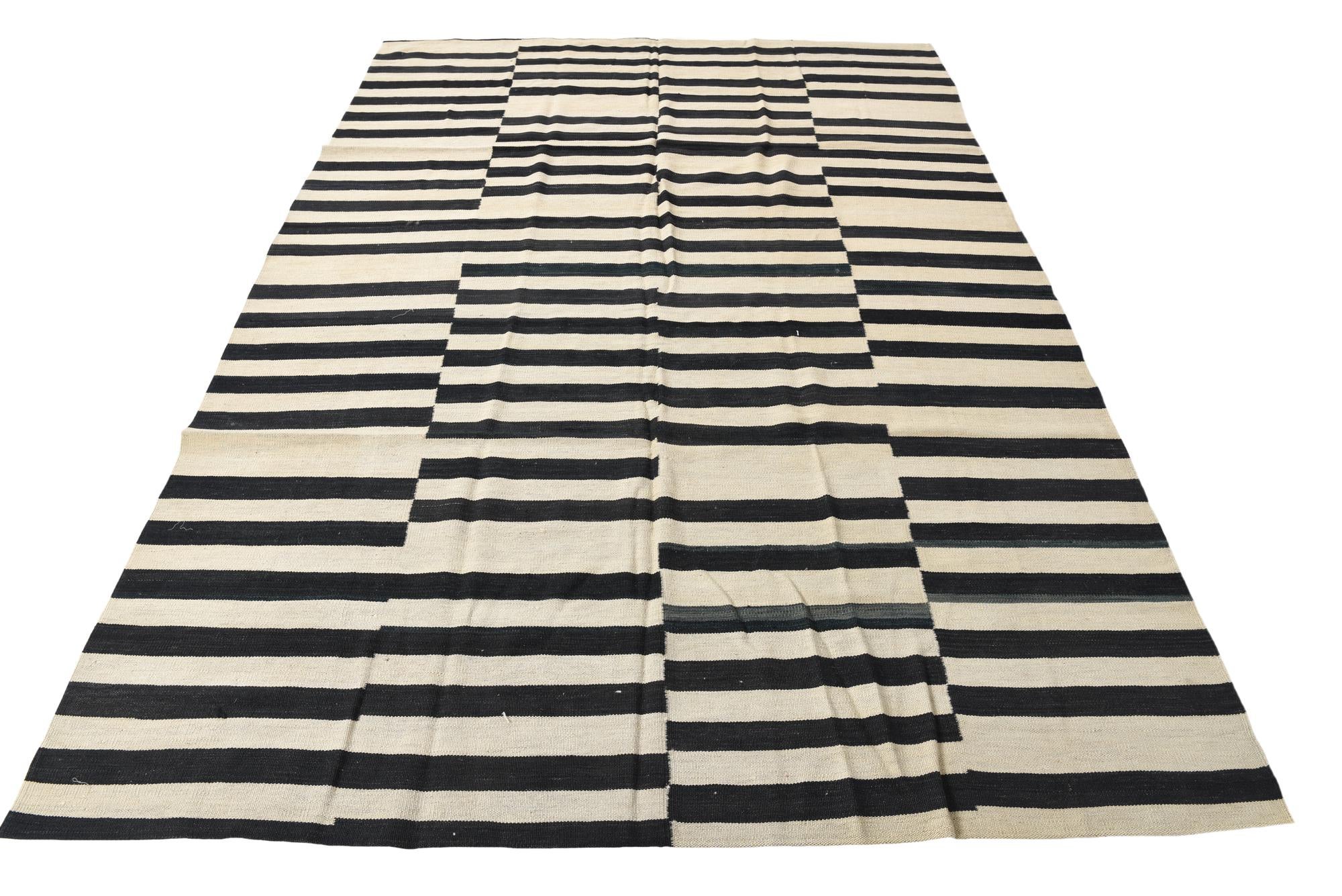 6' 10 x 9' 8 Hand Woven Kilim Modern Wool Rug