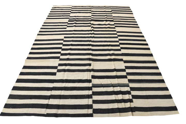 6' 10 x 9' 8 Hand Woven Kilim Modern Wool Rug