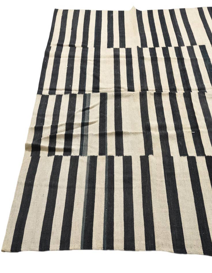 Detail image of 6' 10 x 9' 8 Hand Woven Kilim Modern Wool Rug