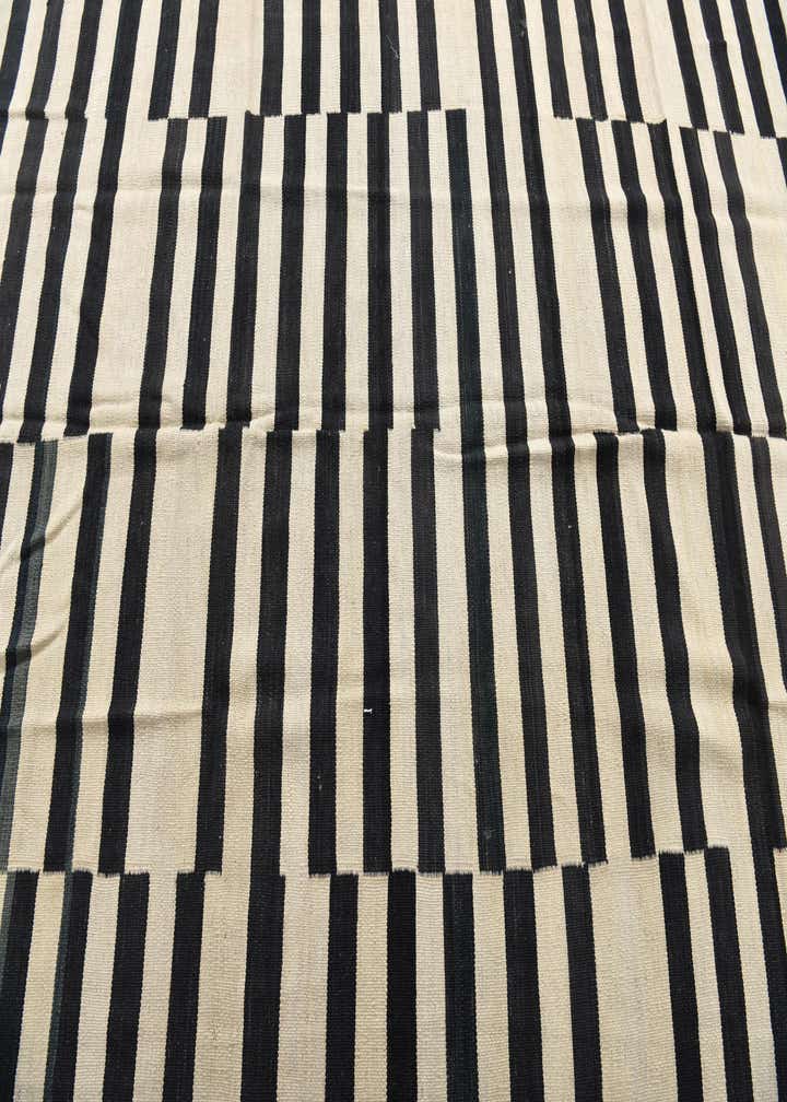 6' 10 x 9' 8 Hand Woven Kilim Modern Wool Rug