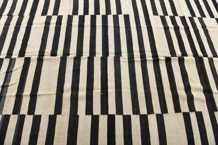 6' 10 x 9' 8 Hand Woven Kilim Modern Wool Rug