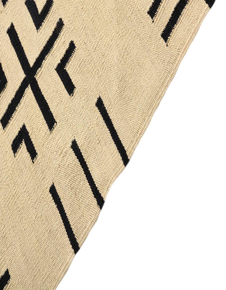 Detail image of 5' 2 x 6' 5  Hand Woven Kilim Modern Wool Rug