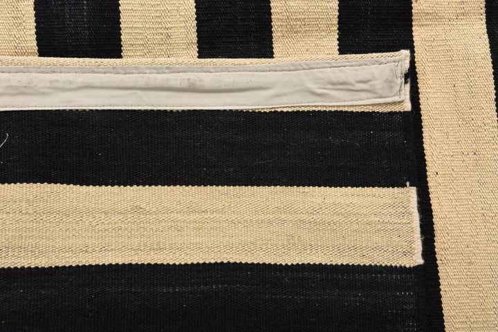 5' 4 x 6' Hand Woven Kilim Modern Wool Rug