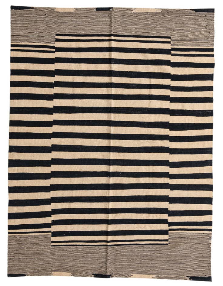 Detail image of 5' 6 x 7' 8 Hand Woven Kilim Modern Wool Rug