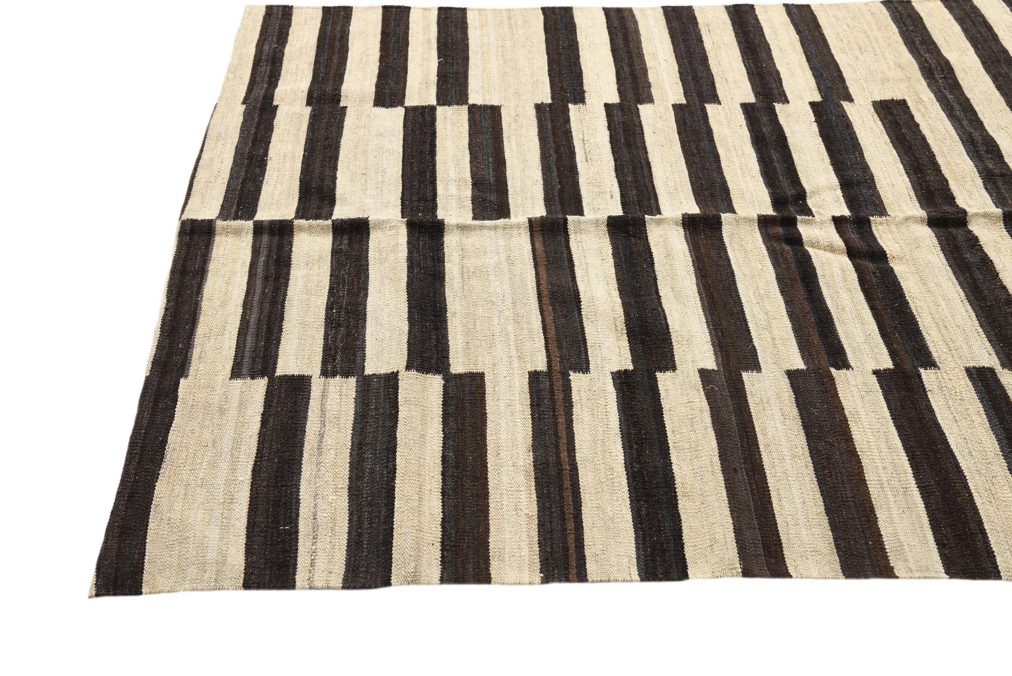 4' 3 x 5' 8 Hand Woven Kilim Modern Wool Rug