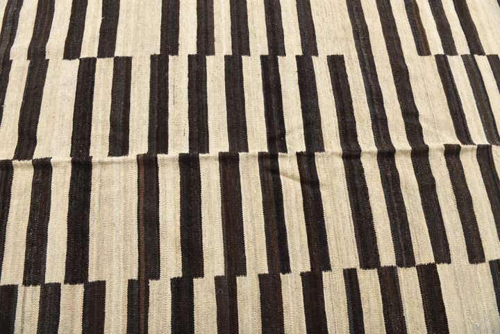 4' 3 x 5' 8 Hand Woven Kilim Modern Wool Rug