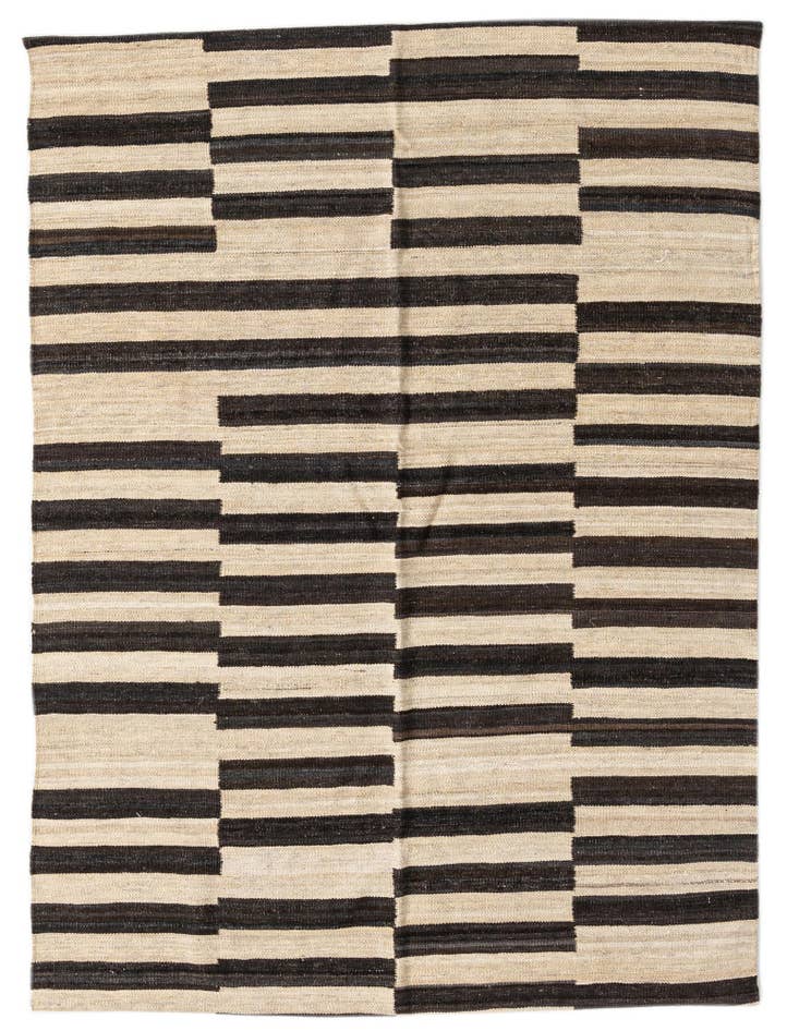 Detail image of 4' 3 x 5' 8 Hand Woven Kilim Modern Wool Rug