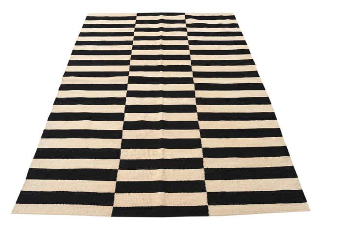 4' 1 x 5' 11 Hand Woven Kilim Modern Wool Rug