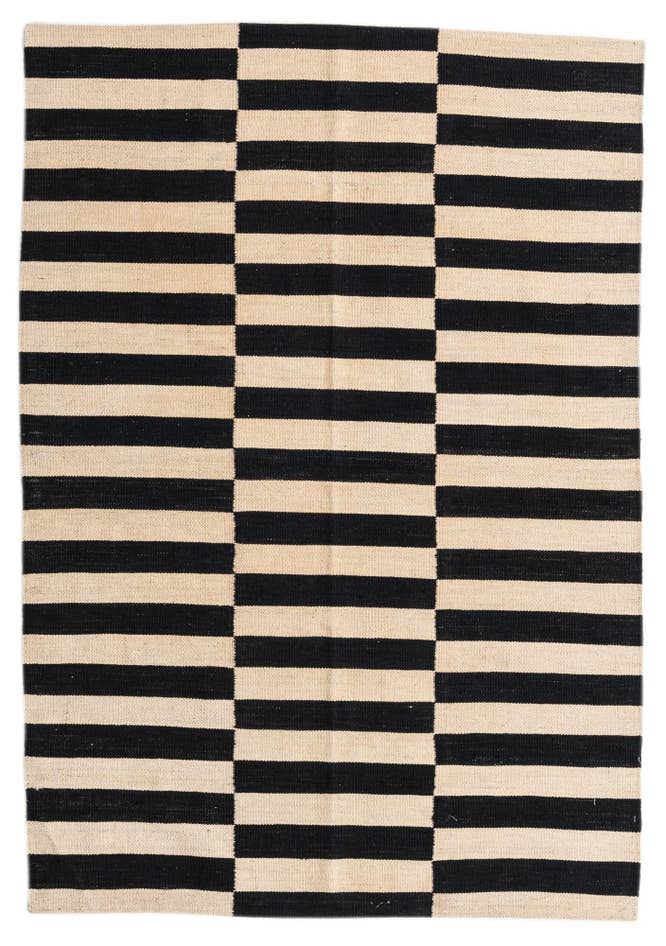 Detail image of 4' 1 x 5' 11 Hand Woven Kilim Modern Wool Rug
