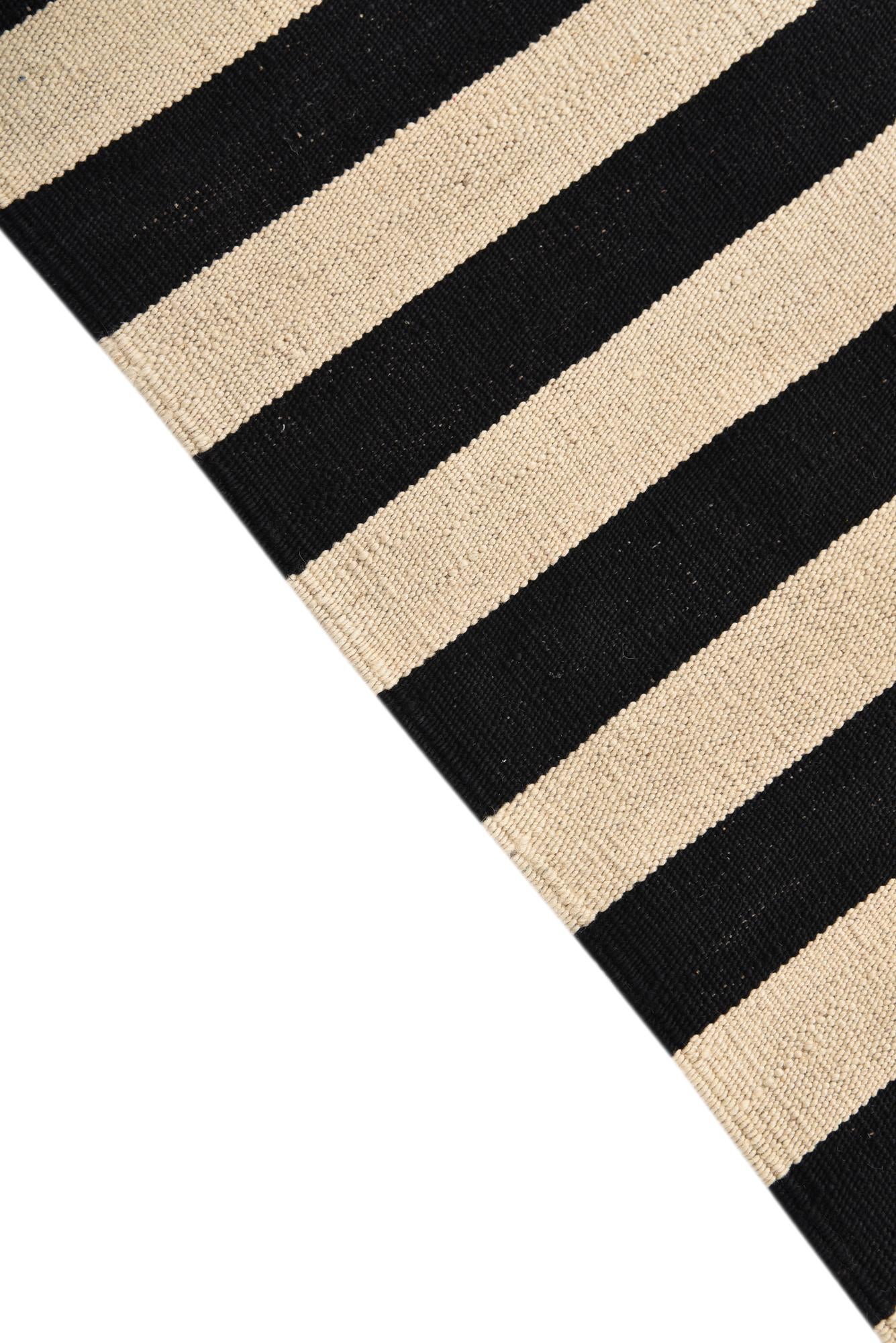 4' 11 x 6' 7 Hand Woven Kilim Modern Wool Rug